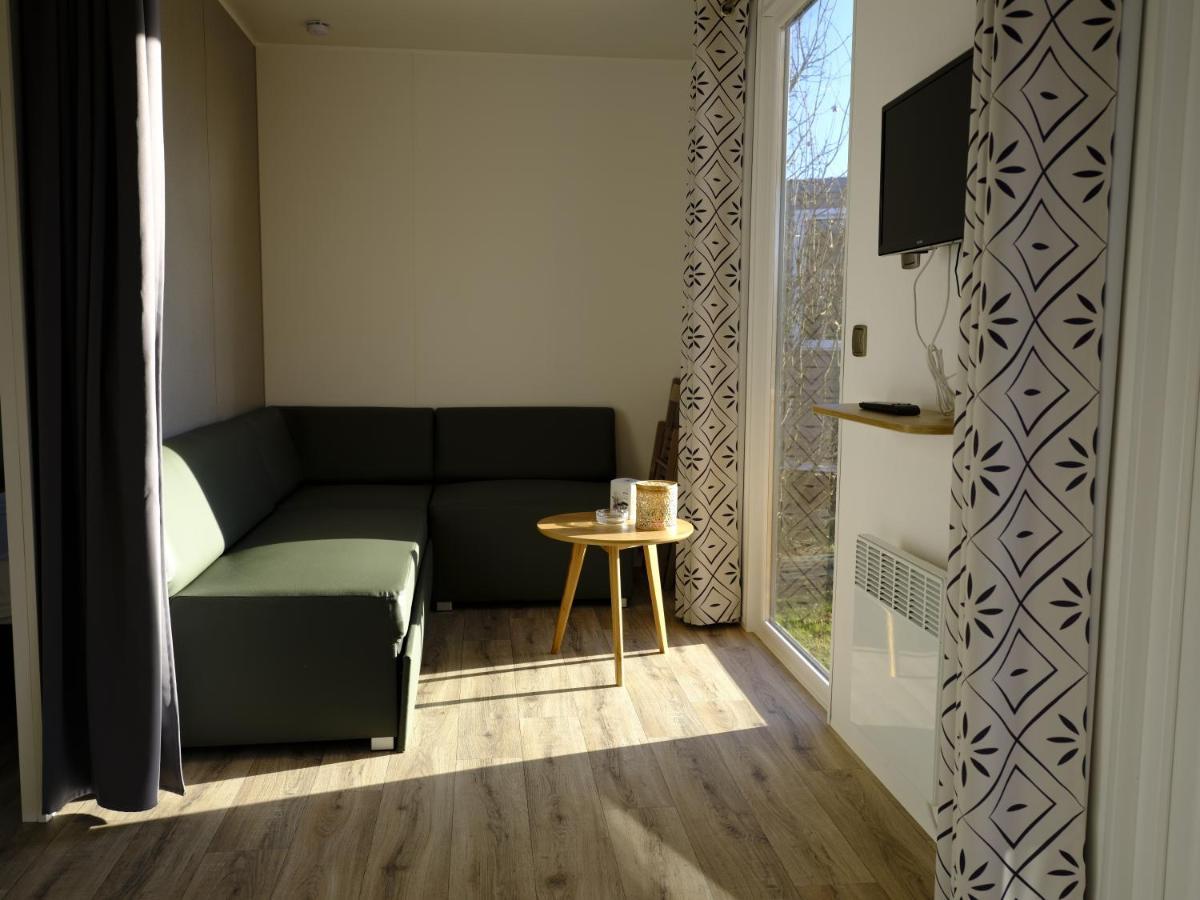 Camping Du Plan D'Eau **** Hotel Saint-Yrieix-sur-Charente Eksteriør billede